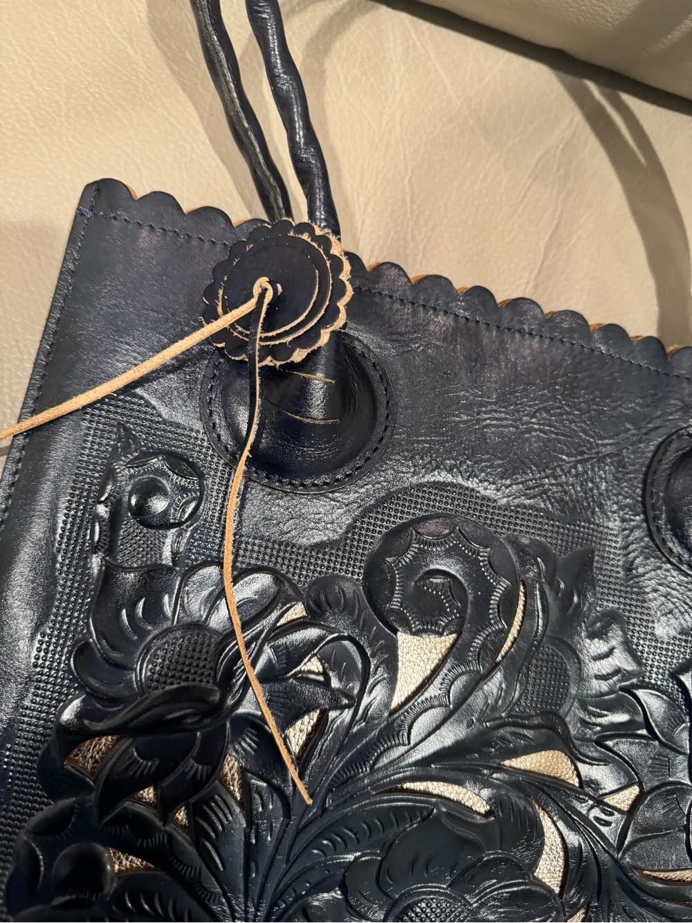 Patricia Nash Dark Navy Floral Cavo Cutout Tote - Picture 2 of 10